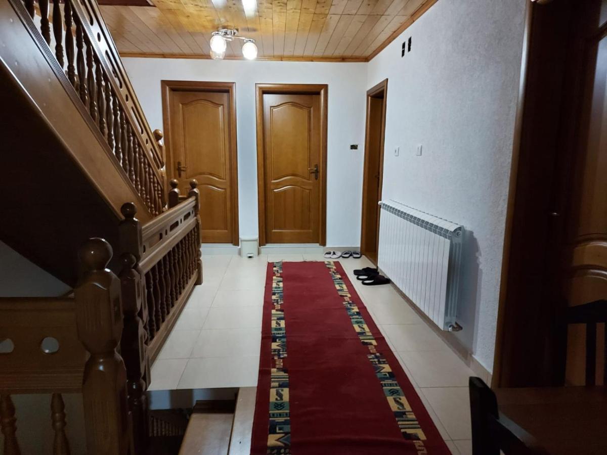 Guest House Trojani Lepushe Ngoại thất bức ảnh